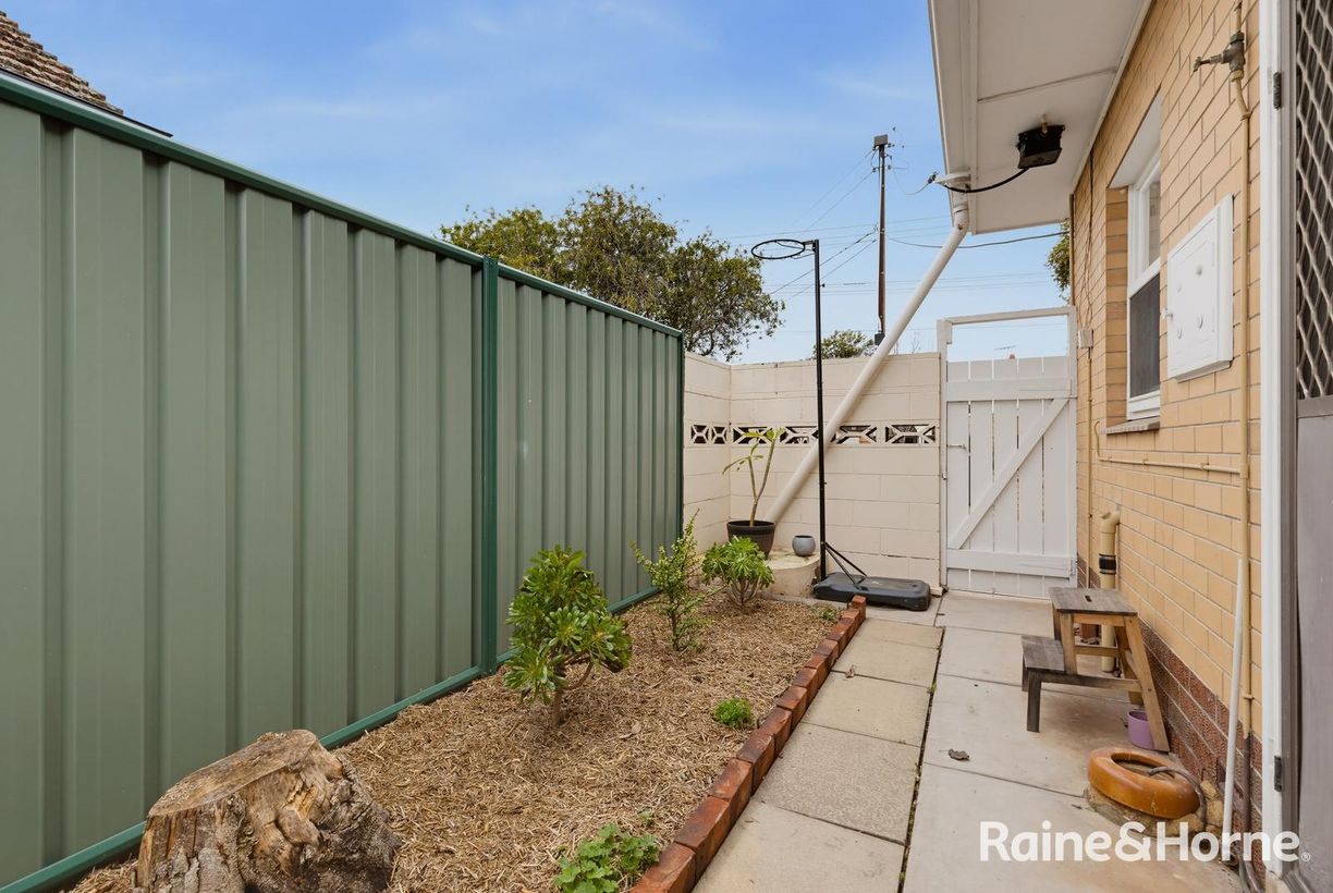 1/13 Waymouth Avenue — photo 13 of 16