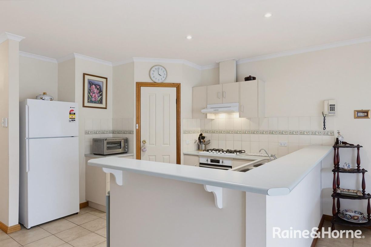 19A Wood Street — photo 4 of 18