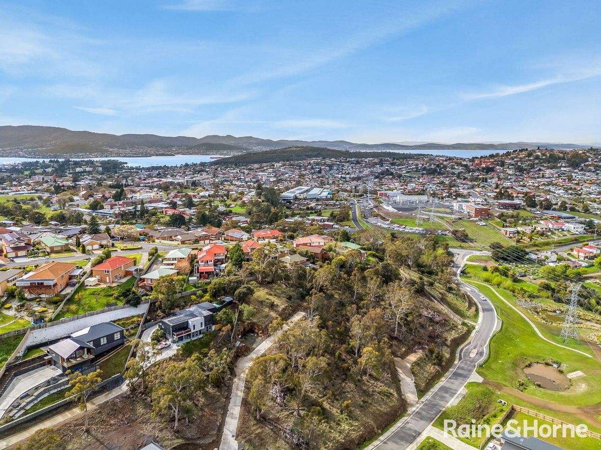 18 Kiewa Rise — photo from Raine & Horne Eastern Shore