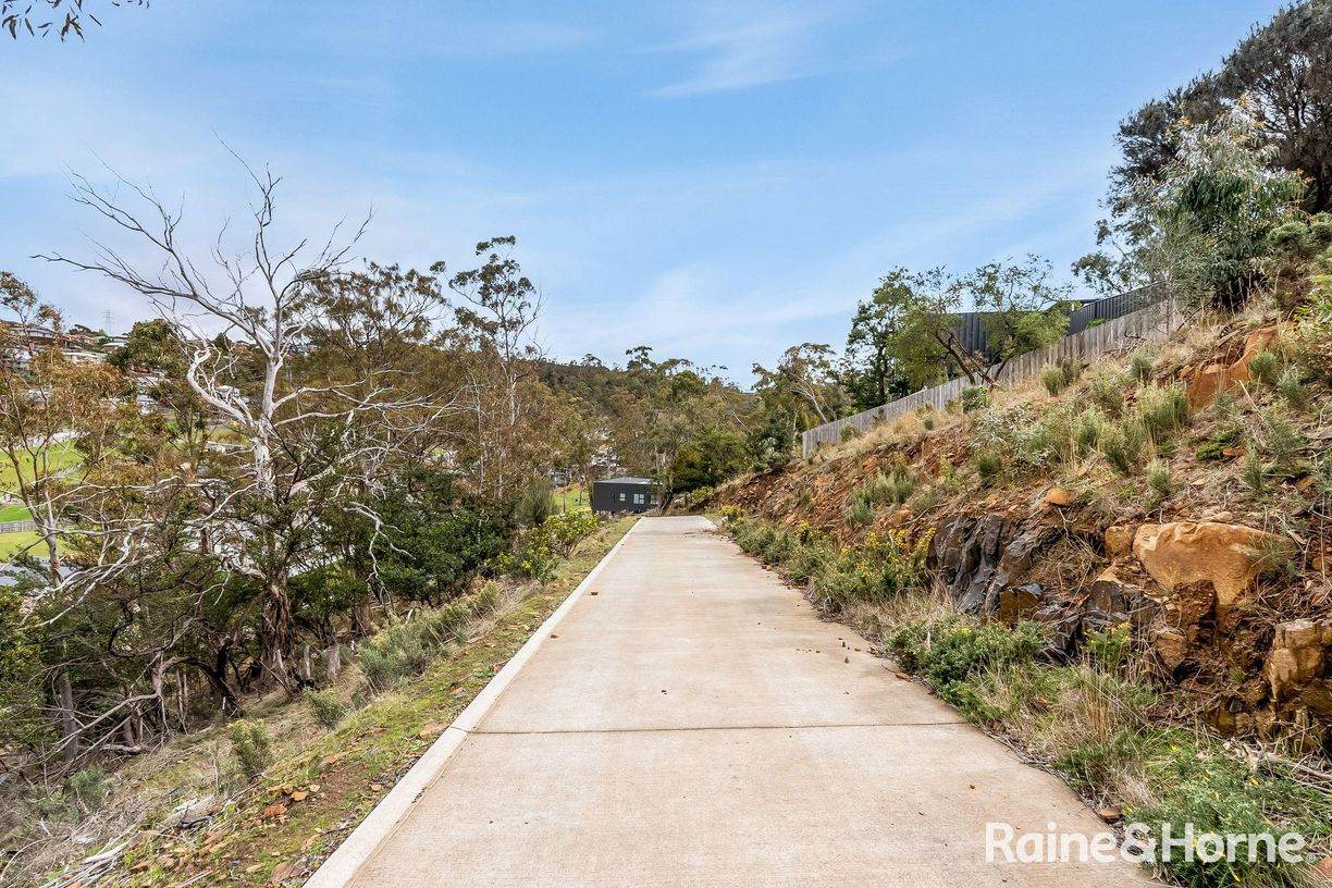 18 Kiewa Rise — photo 11 of 17