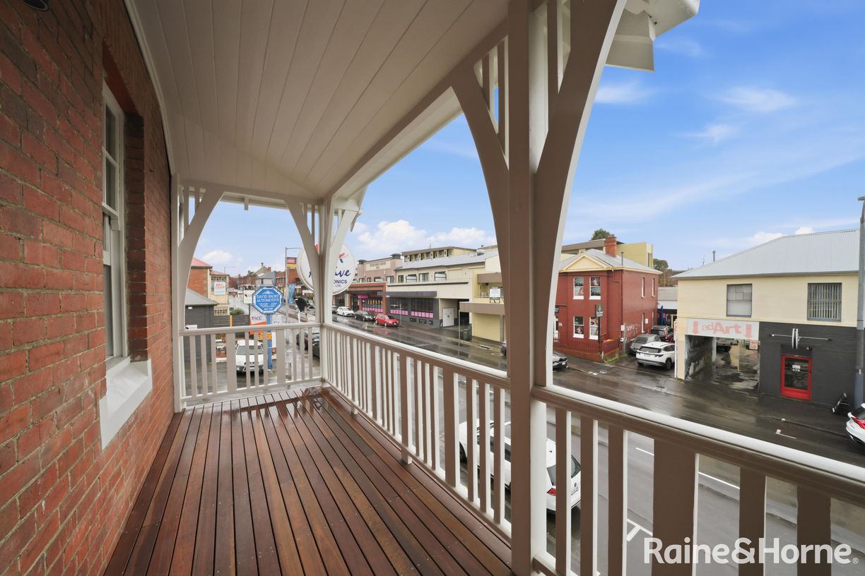 318 Elizabeth Street — photo 18 of 24