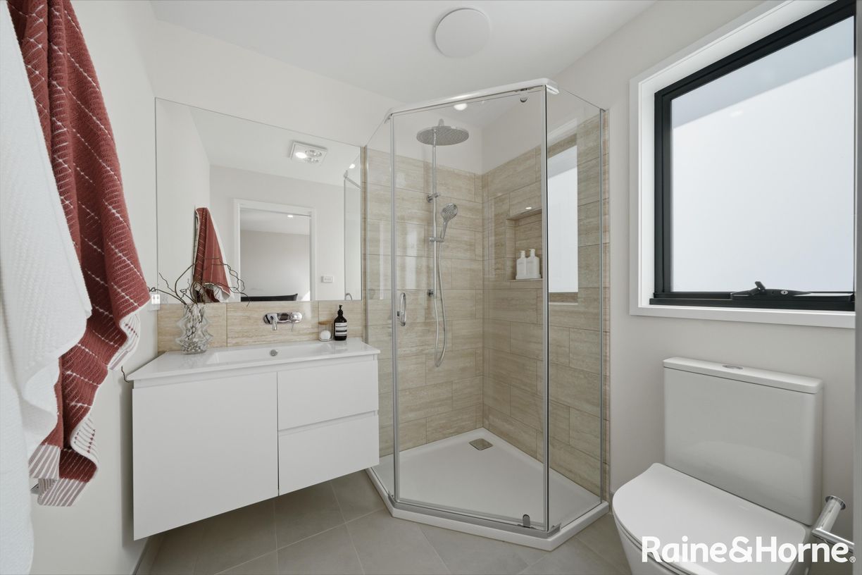 19a Burrows Avenue — photo 14 of 24