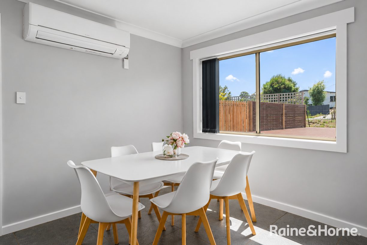 2 Dylan Street — photo 5 of 28