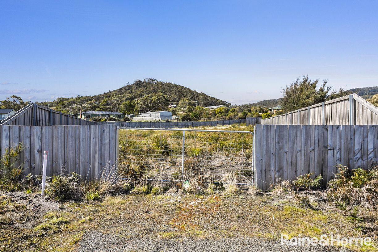 9 Cartela Drive — photo 7 of 15