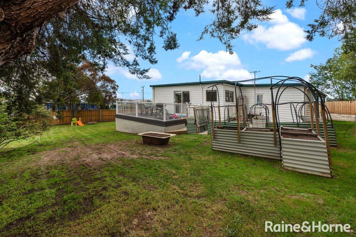 24 Rheban Road — photo 23 of 25