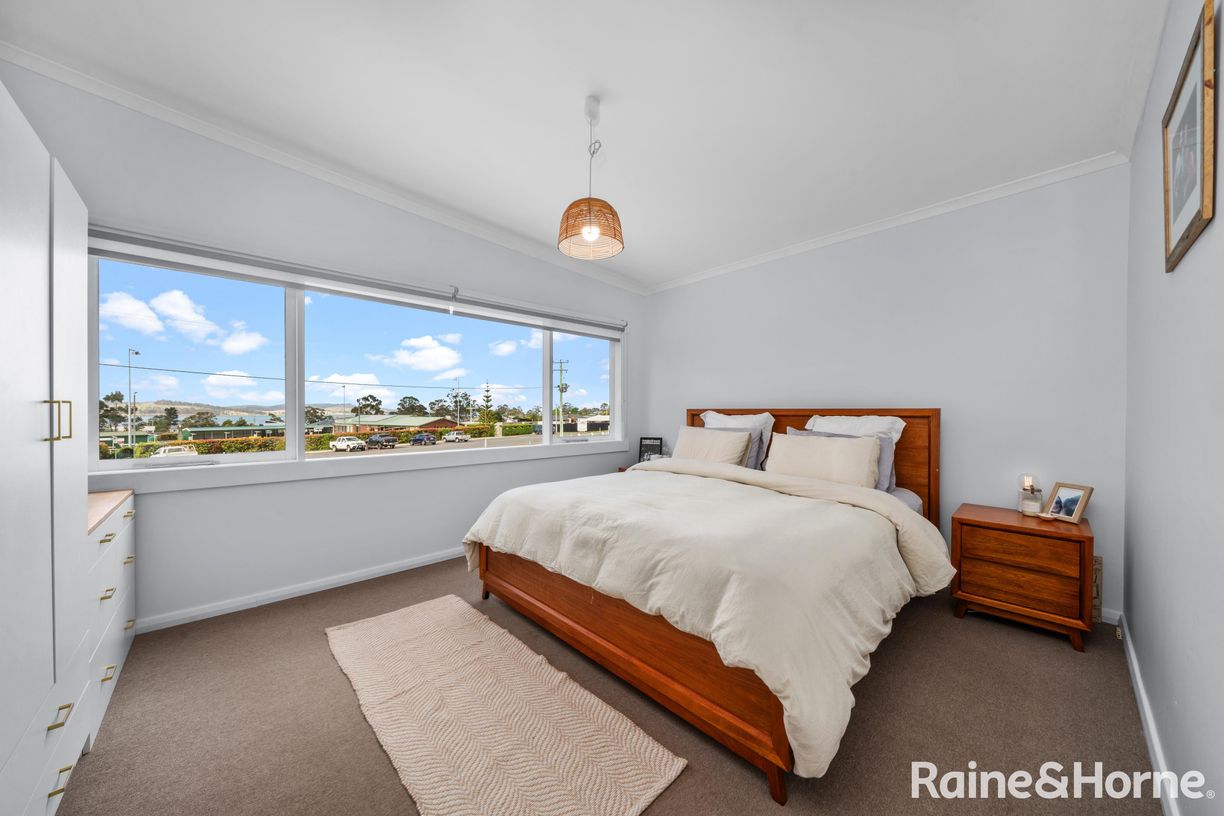 24 Rheban Road — photo 17 of 25
