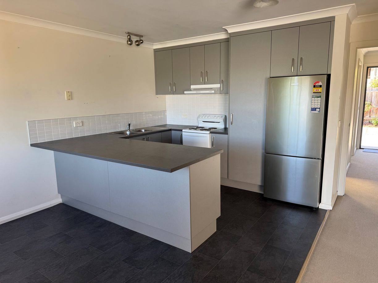 4/5 Northsun Place — photo 2 of 11