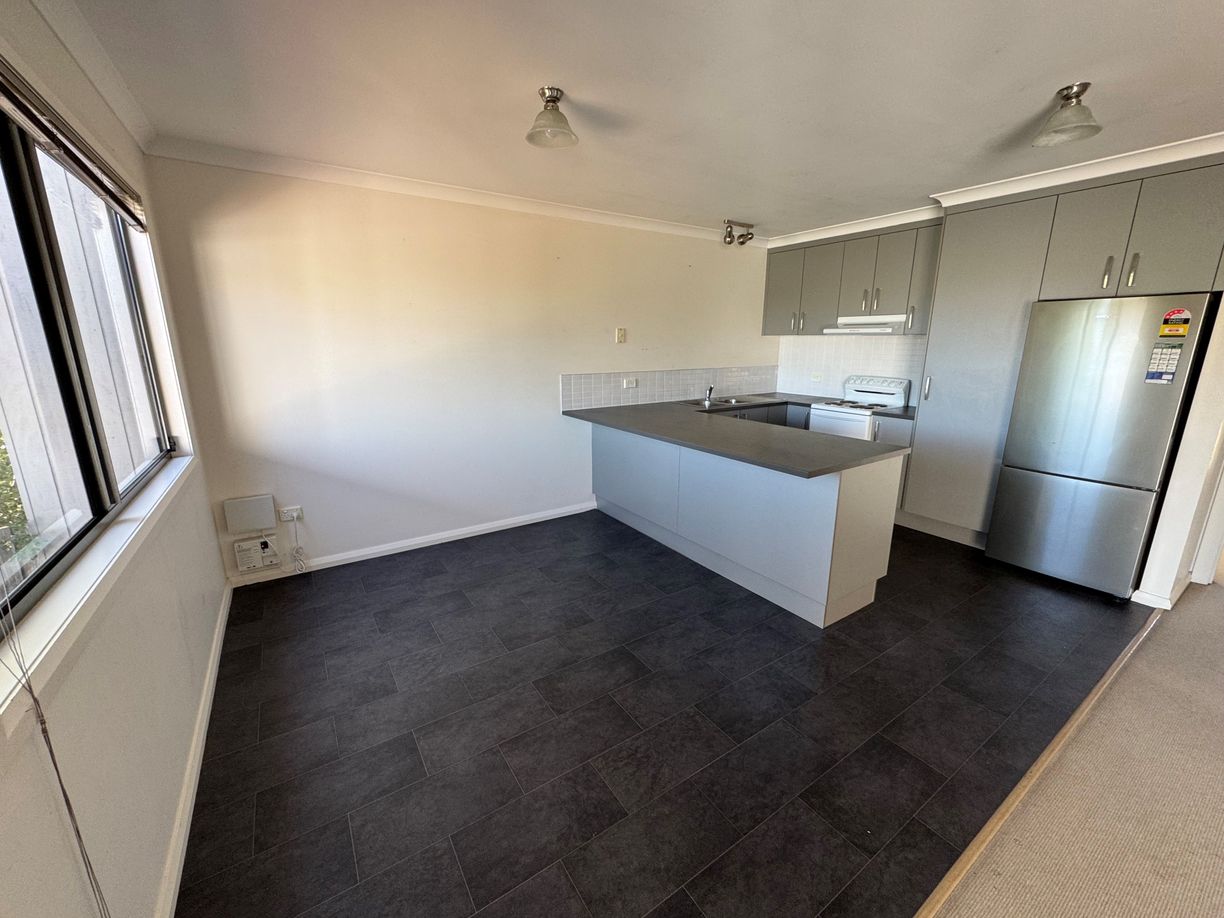 4/5 Northsun Place — photo 3 of 11