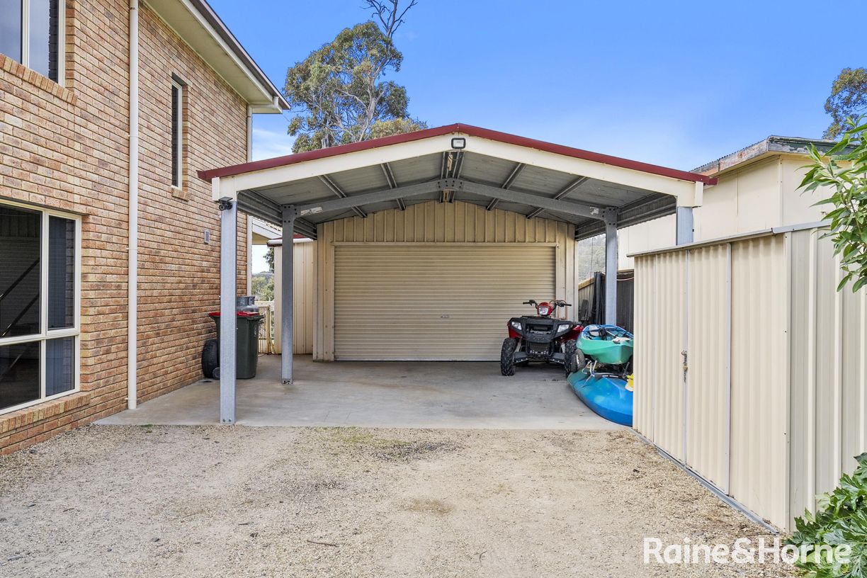 146 Sloping Main Drive — photo 26 of 29