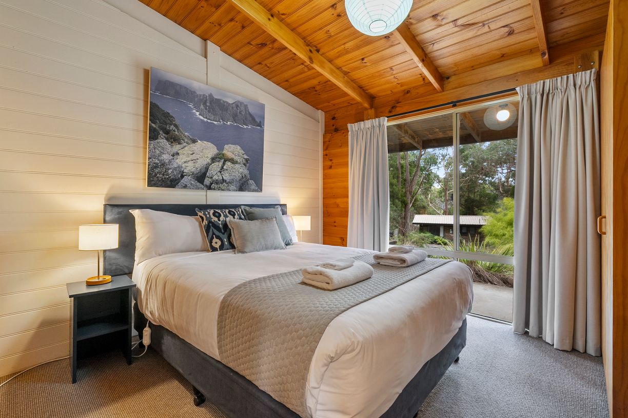 Cabin 18, 6955 Arthur Highway — photo 17 of 26