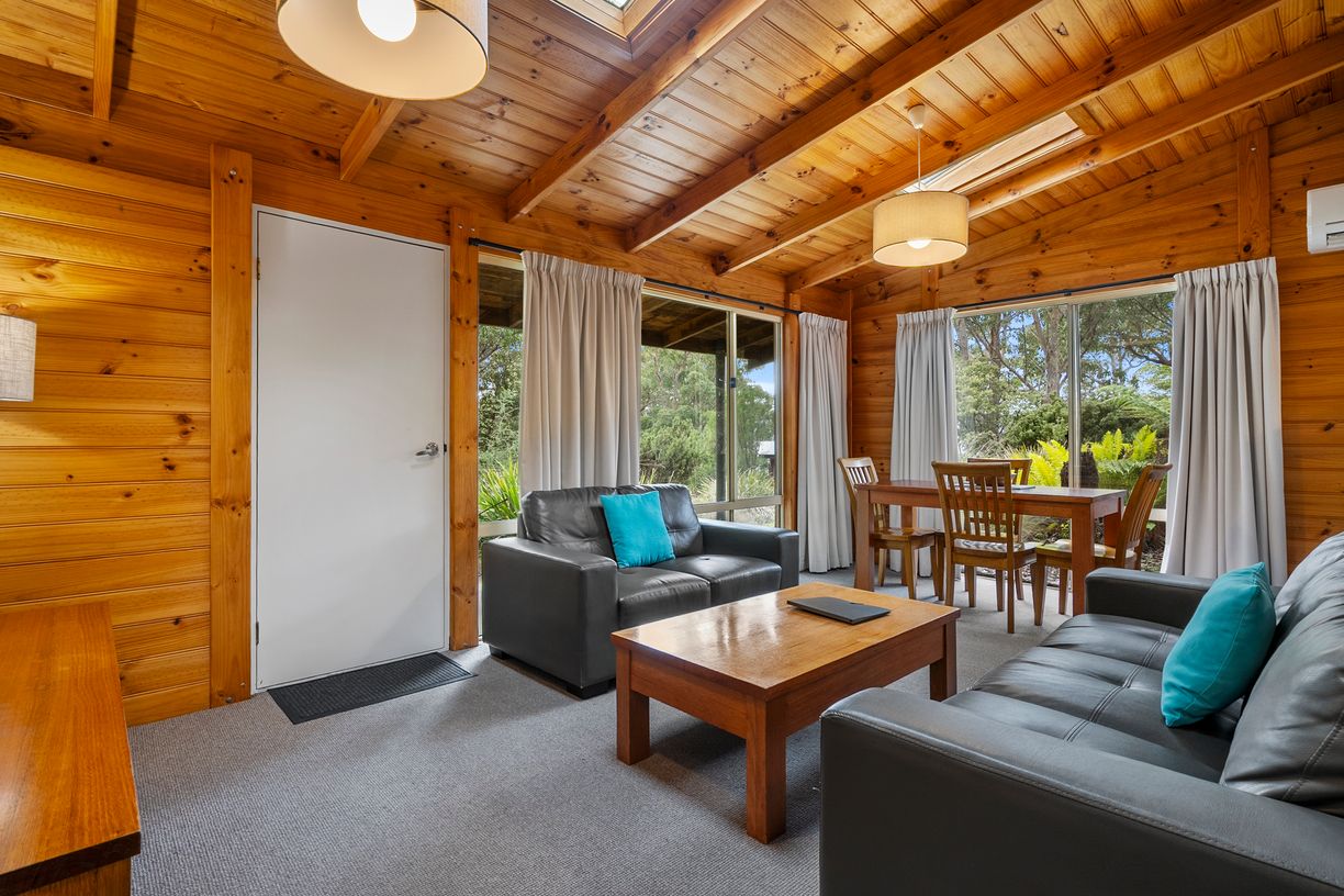 Cabin 18, 6955 Arthur Highway — photo 11 of 26