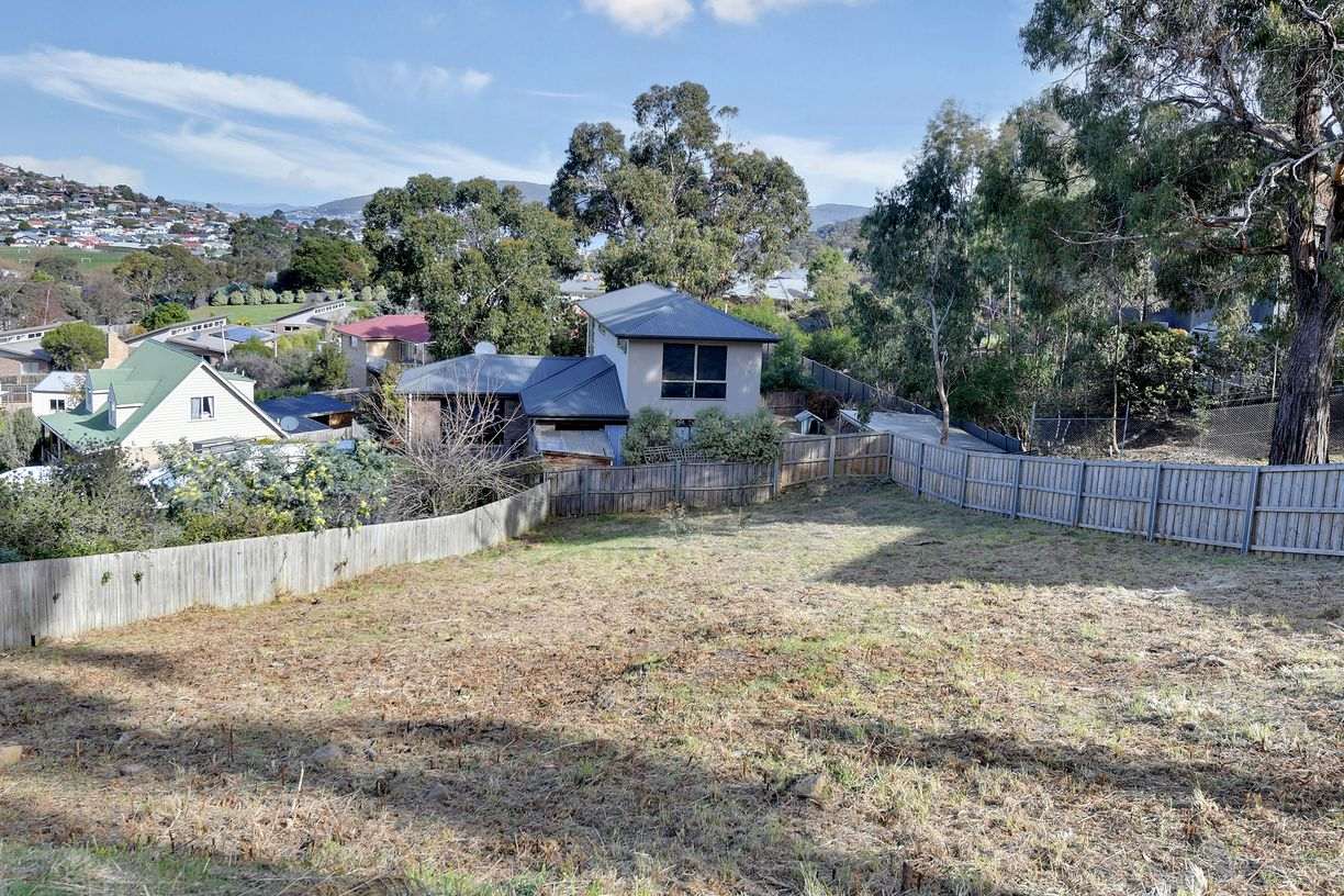 24 Wassell Place — photo 10 of 13