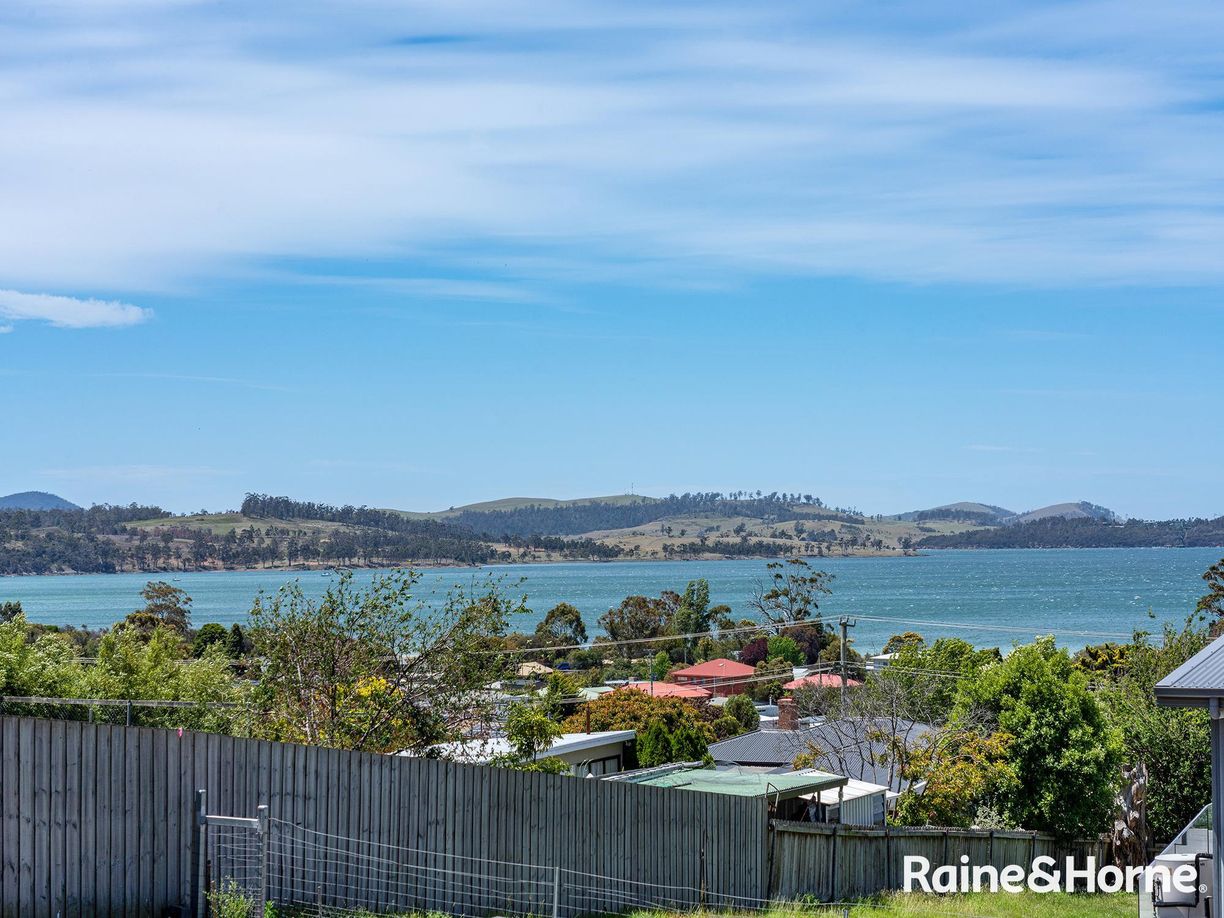 10 Sea View Crescent — photo 6 of 14