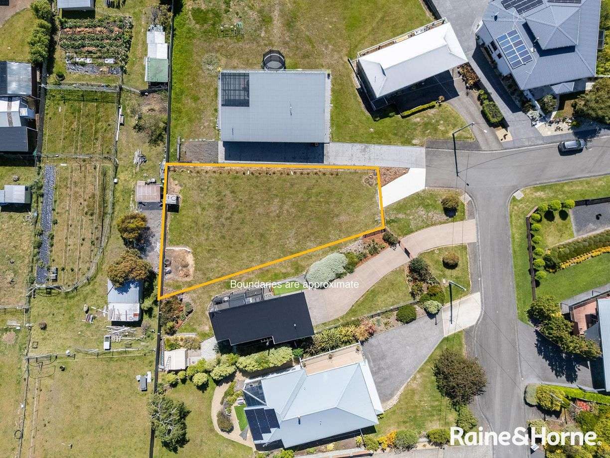 10 Sea View Crescent — photo 12 of 14