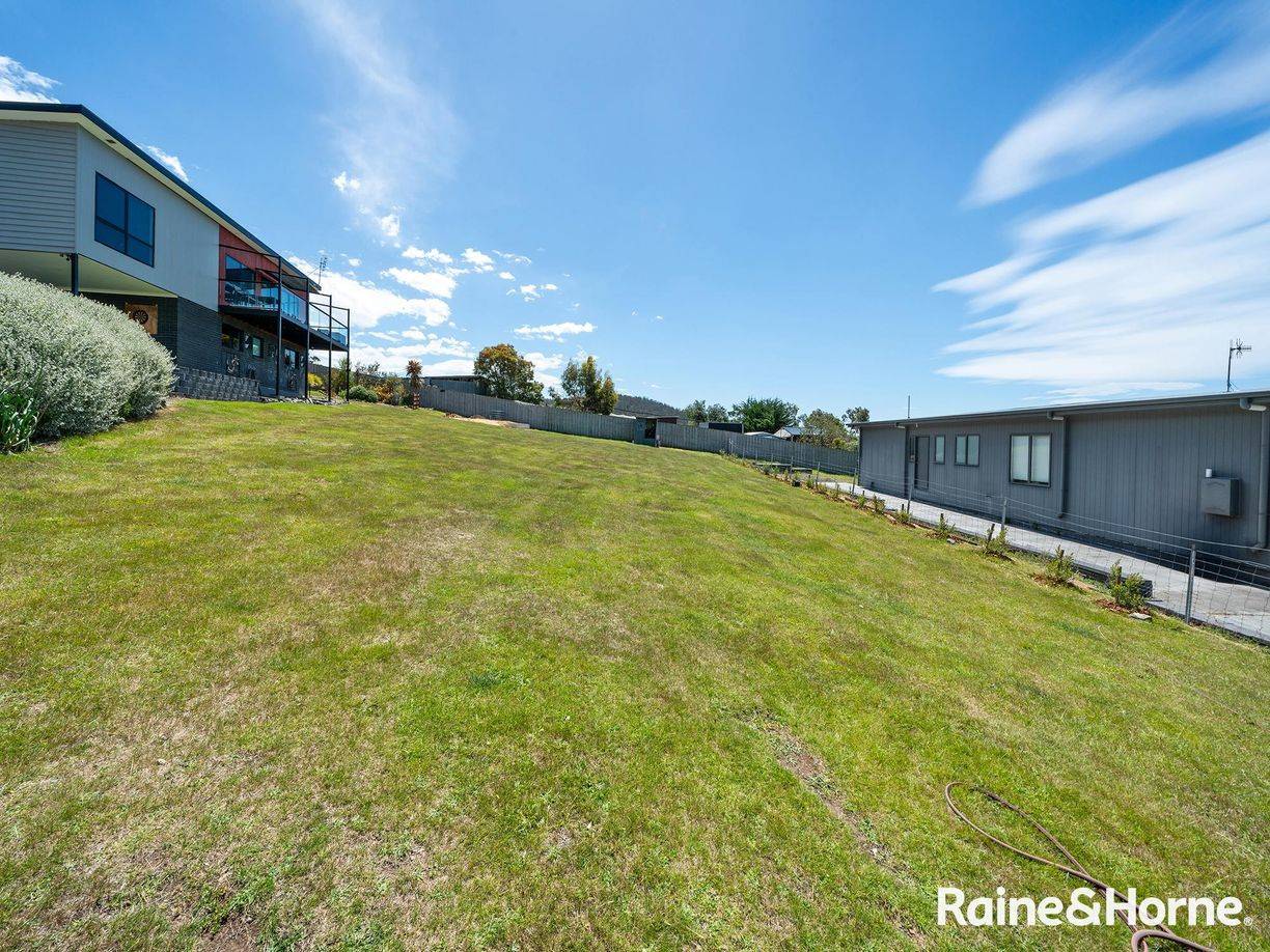 10 Sea View Crescent — photo 10 of 14