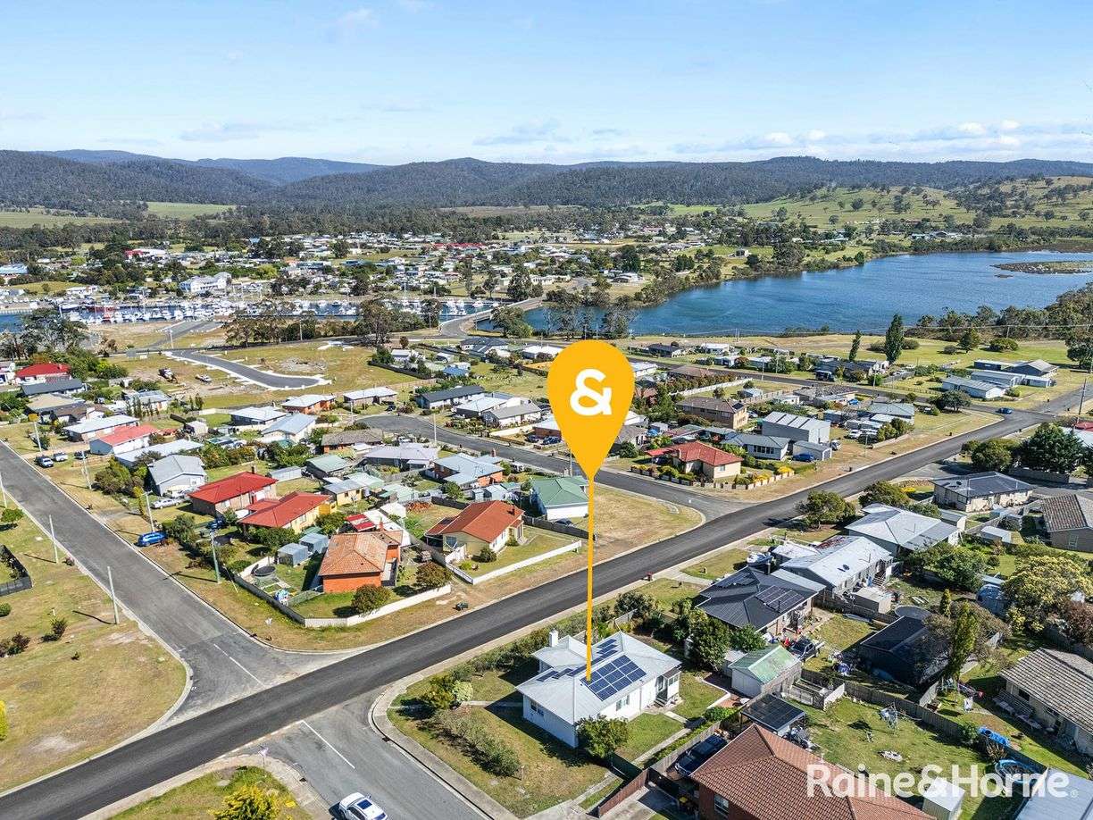 19 Selwyn Street, Triabunna, TAS 7190