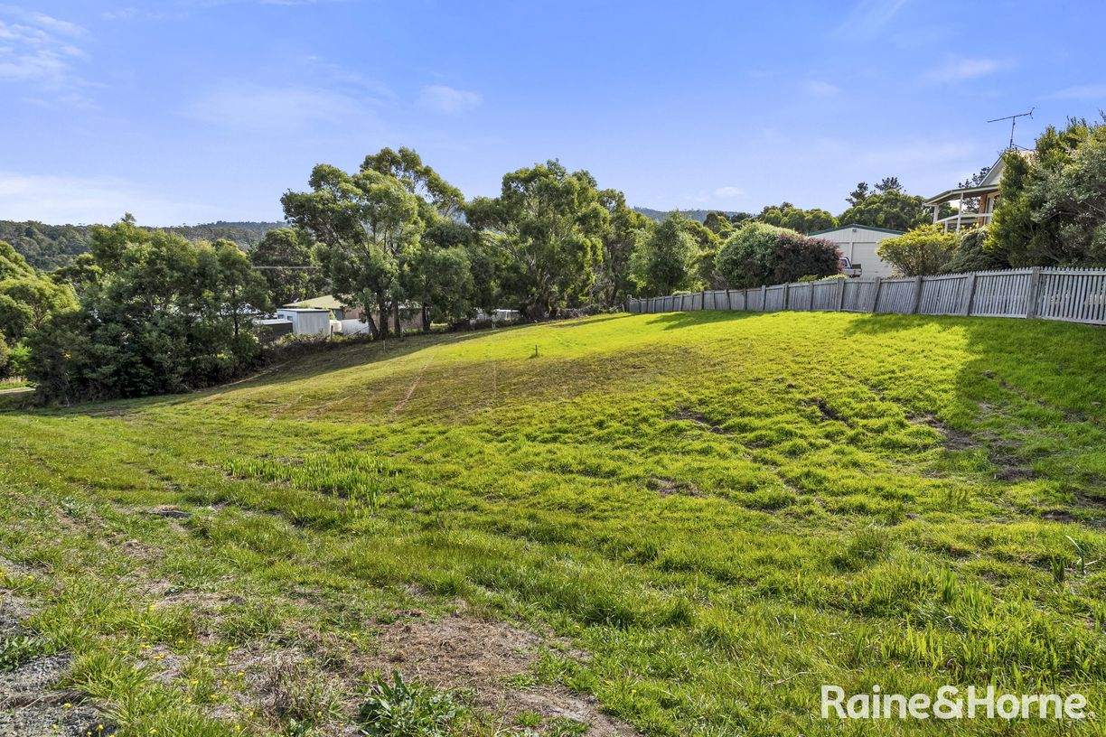 5 Eagle View Road — photo 3 of 11