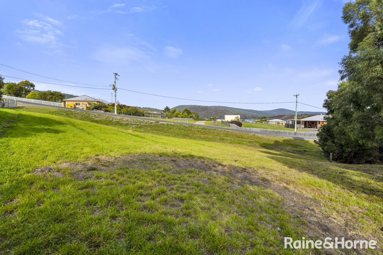 5 Eagle View Road — photo 7 of 11