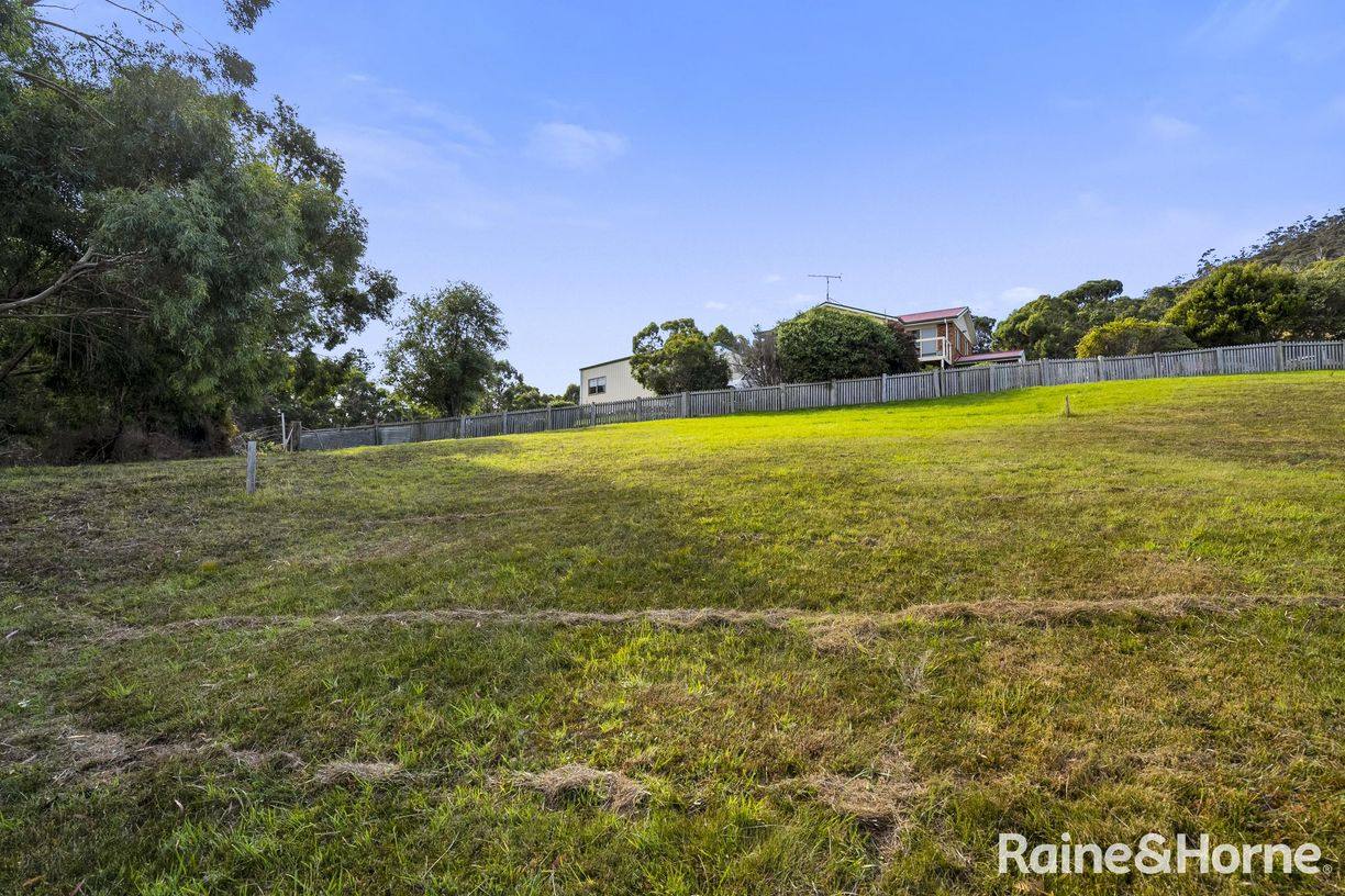 5 Eagle View Road — photo 2 of 11