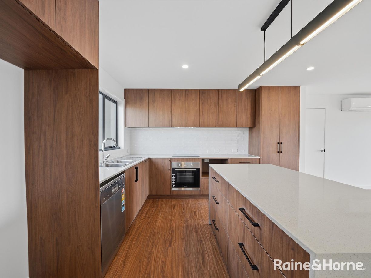 5 Drake Court — photo 4 of 24