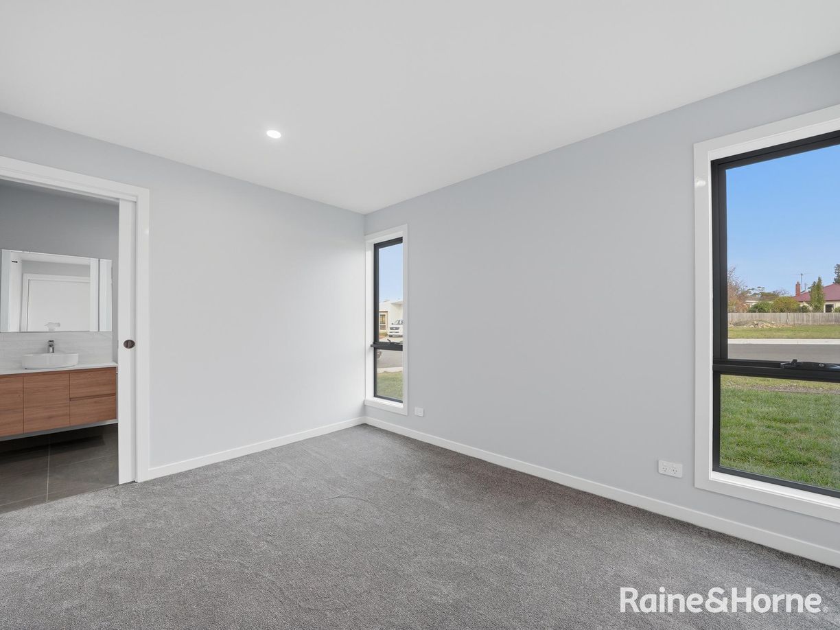 5 Drake Court — photo 9 of 24
