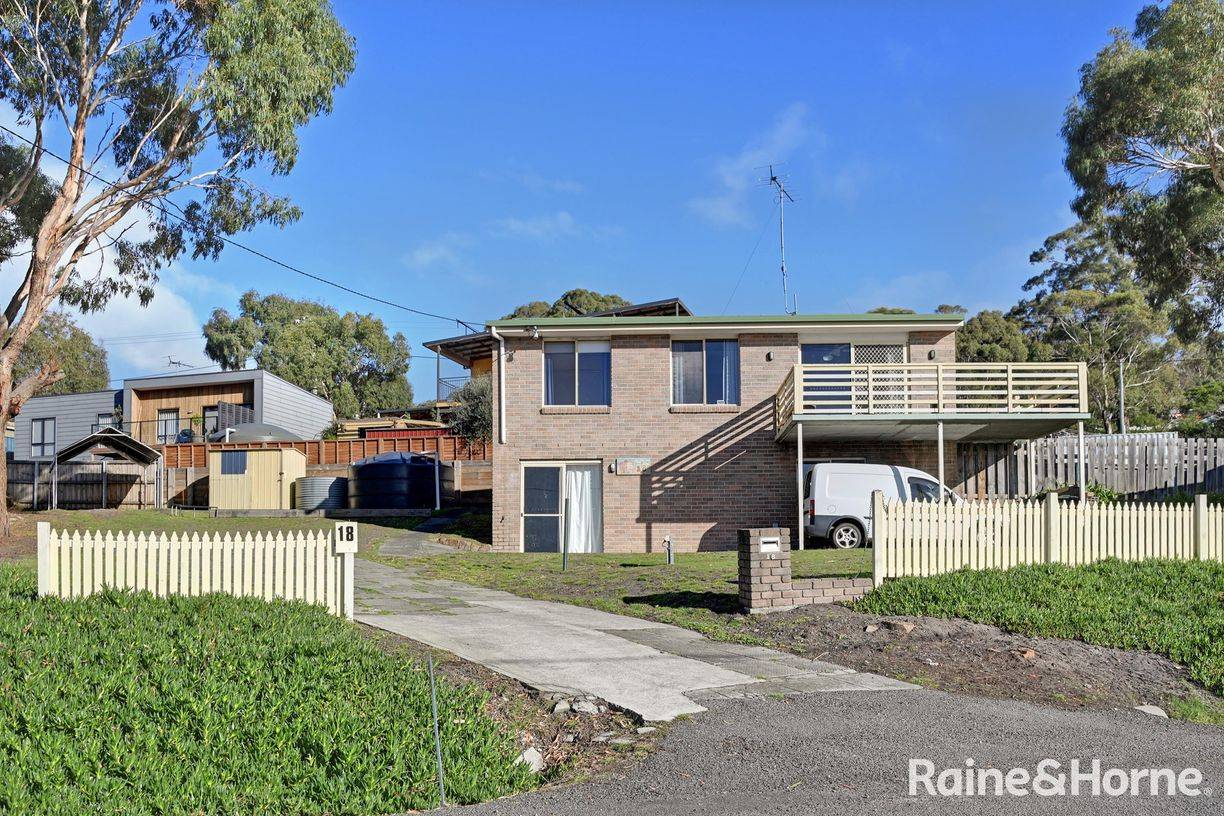 18 Little Falcon Street — photo 2 of 26