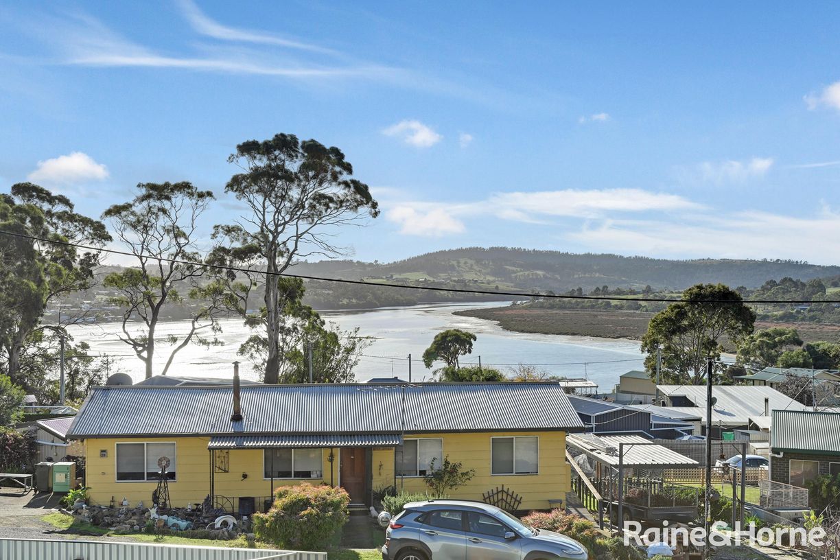 18 Little Falcon Street — photo 3 of 26