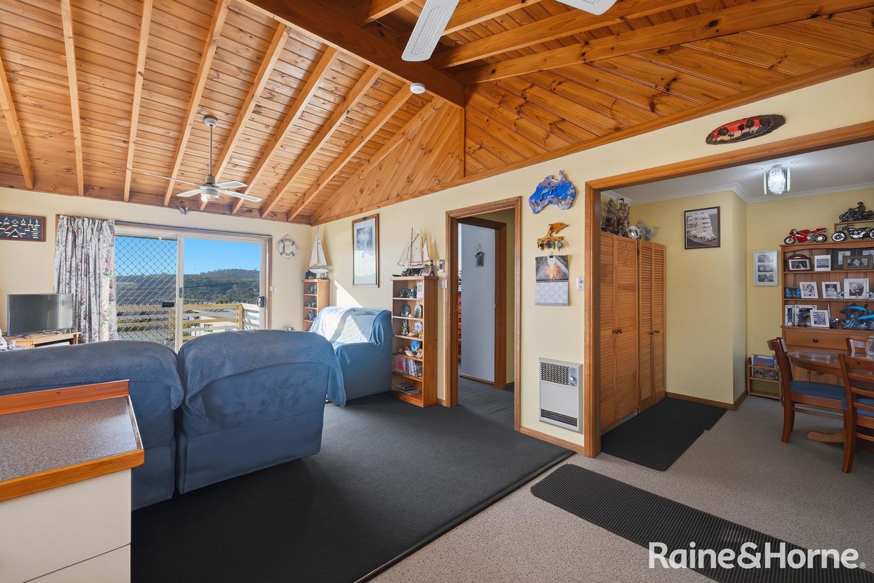 18 Little Falcon Street — photo 10 of 26