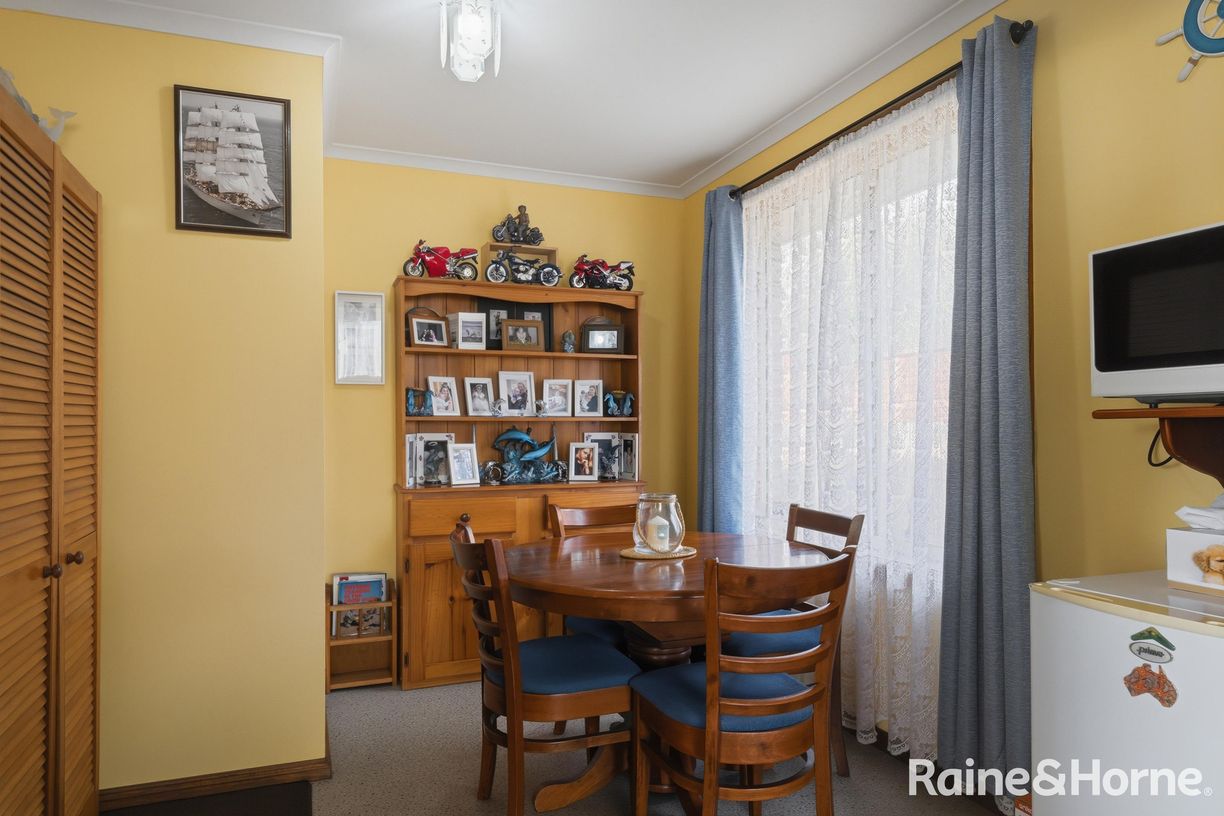 18 Little Falcon Street — photo 11 of 26
