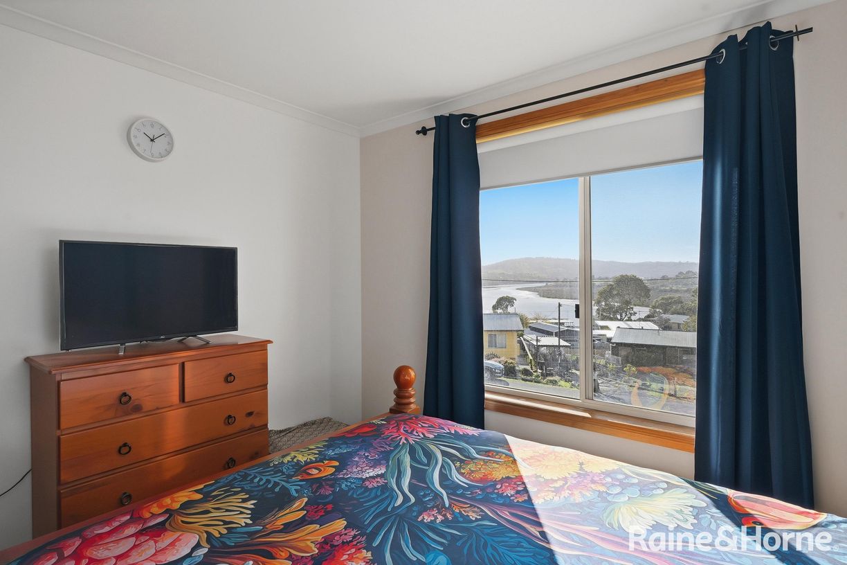 18 Little Falcon Street — photo 14 of 26