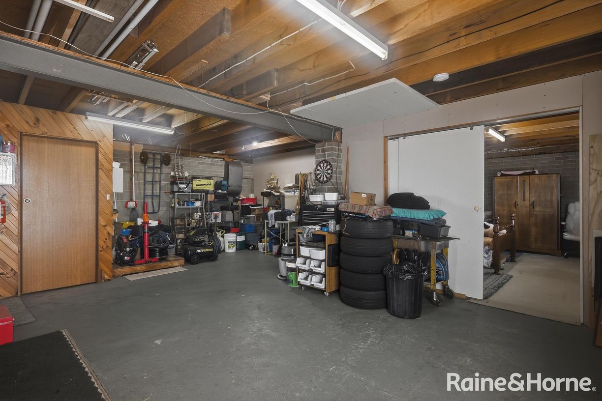 18 Little Falcon Street — photo 23 of 26