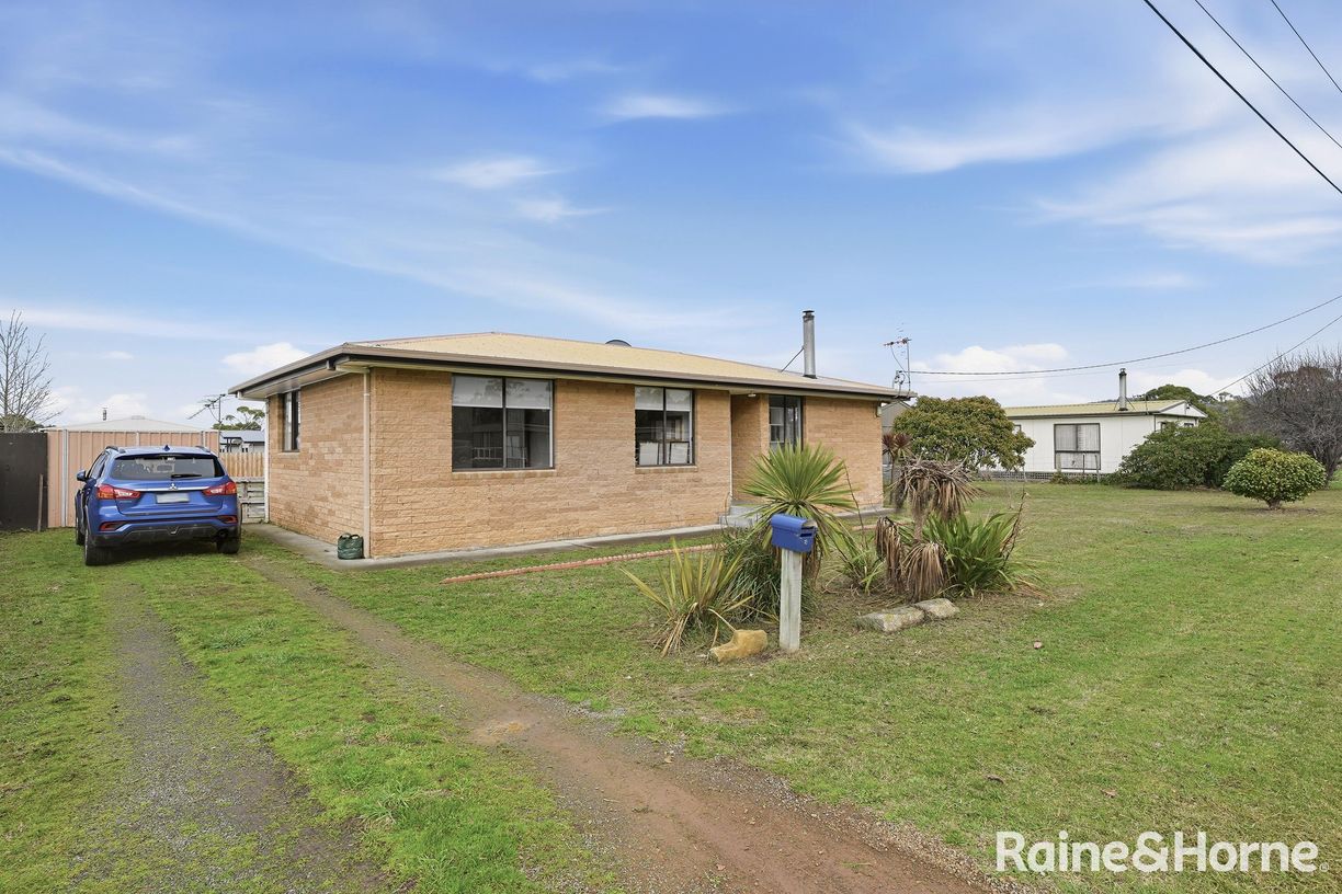 8 Victoria Street — photo 2 of 21