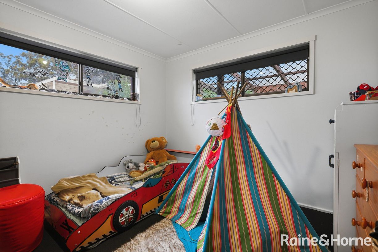 20 Kookaburra Street — photo 12 of 23