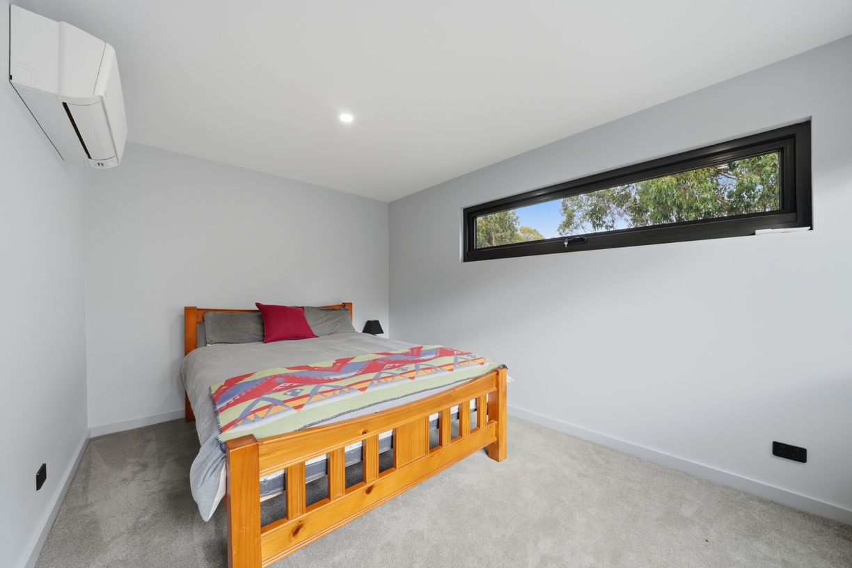 13 Russell Street — photo 19 of 30