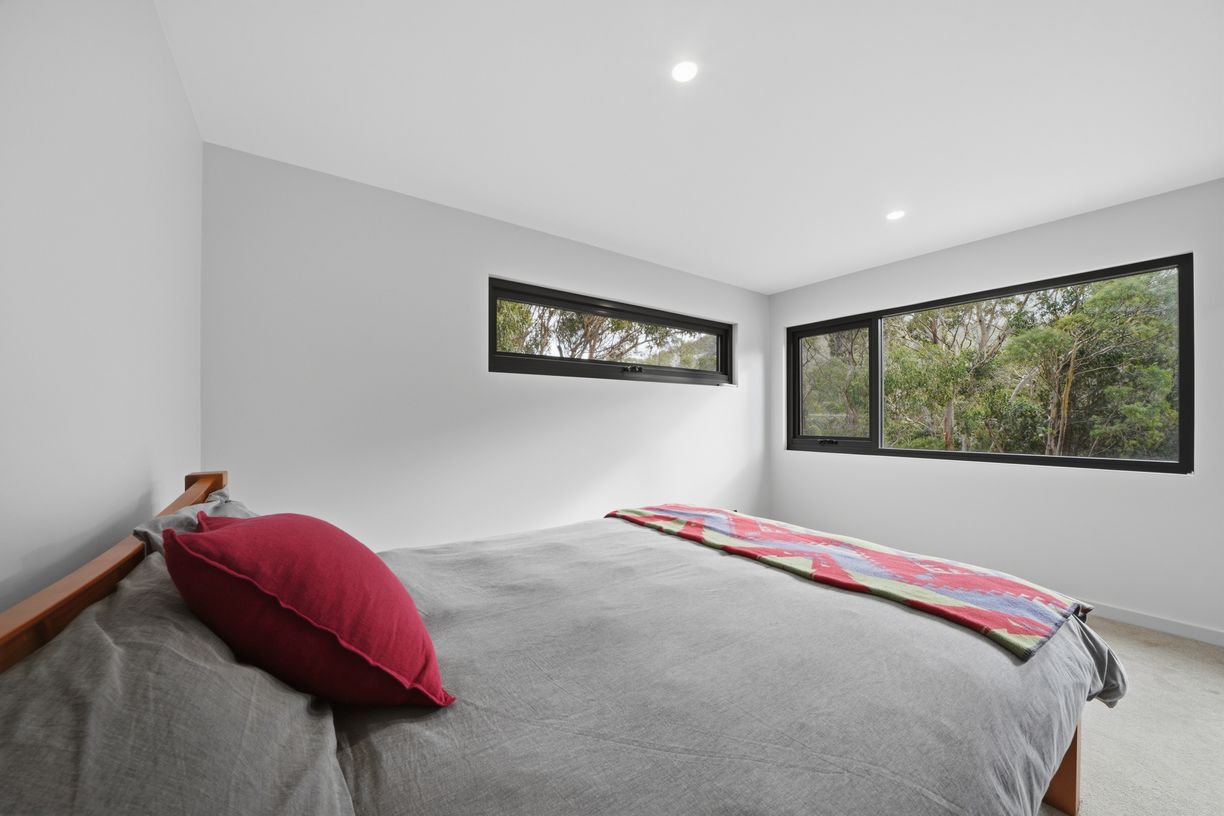 13 Russell Street — photo 18 of 30