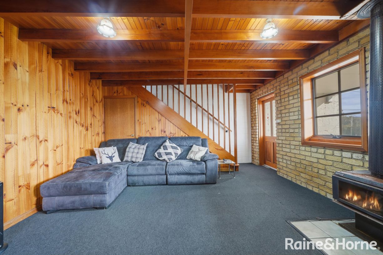 23A Esplanade East — photo 8 of 29