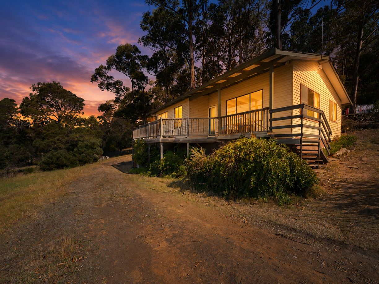 4 Aubin Court — photo from Raine & Horne Sorell