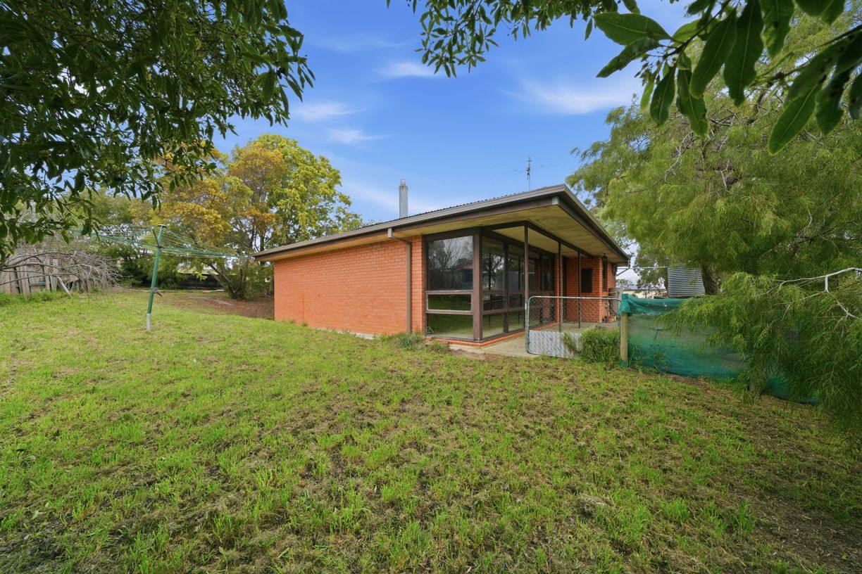 4 Morley Parade — photo 13 of 20