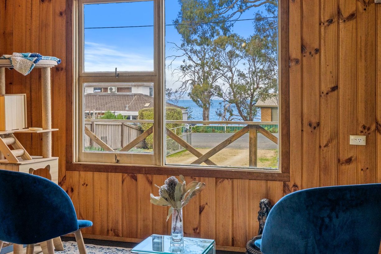 48 Susans Bay Road — photo 7 of 30