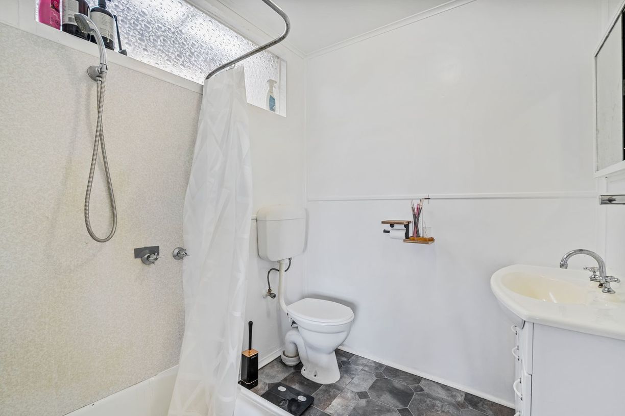 48 Susans Bay Road — photo 19 of 30