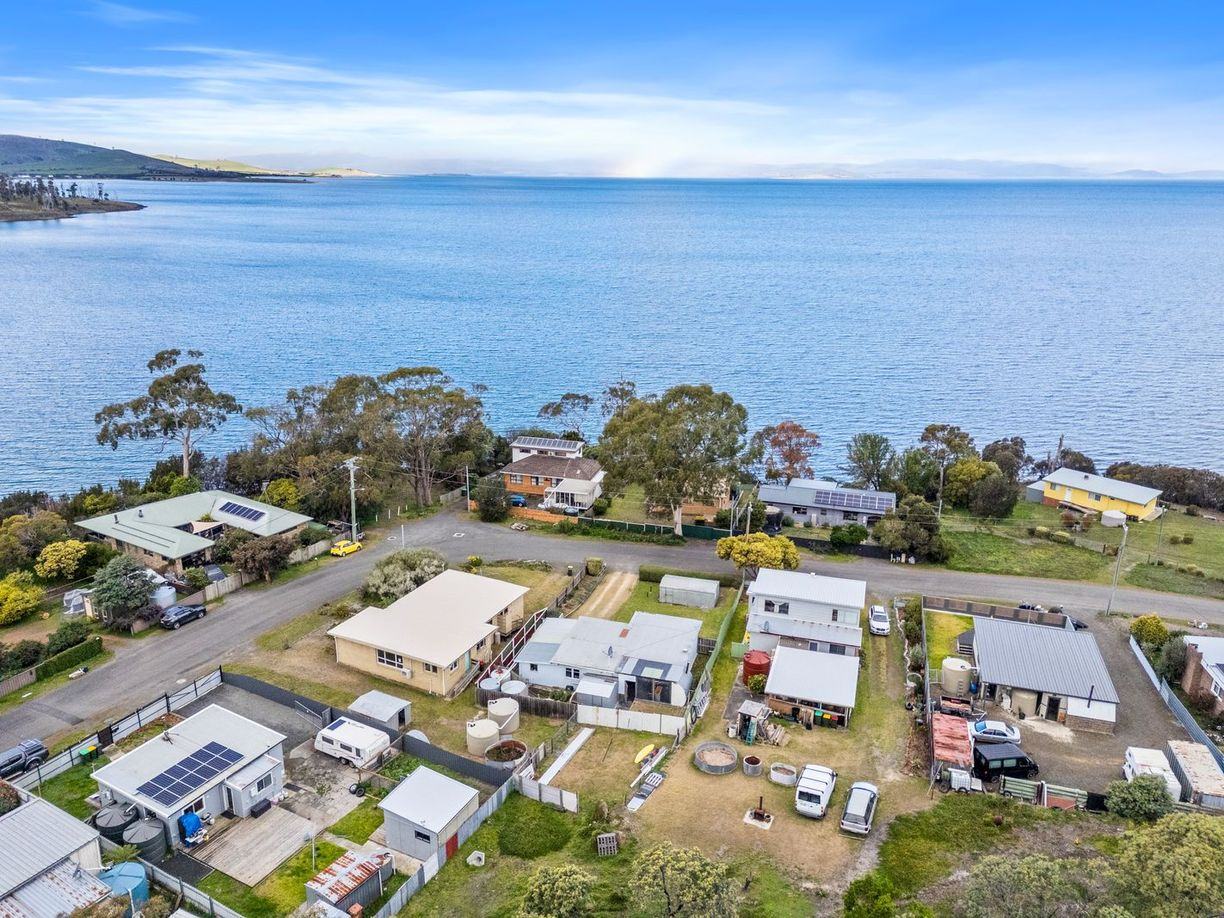 48 Susans Bay Road — photo 30 of 30