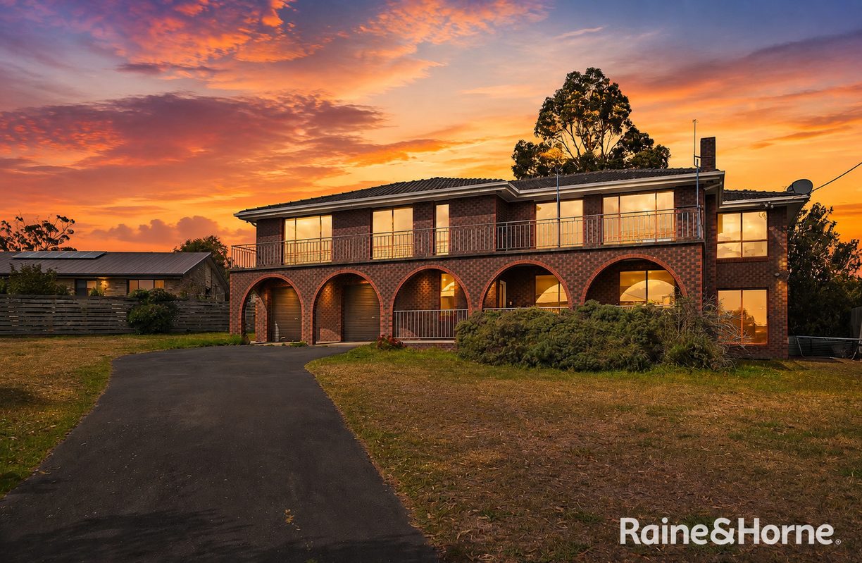 20 West Shelly Road — photo from Raine & Horne Sorell