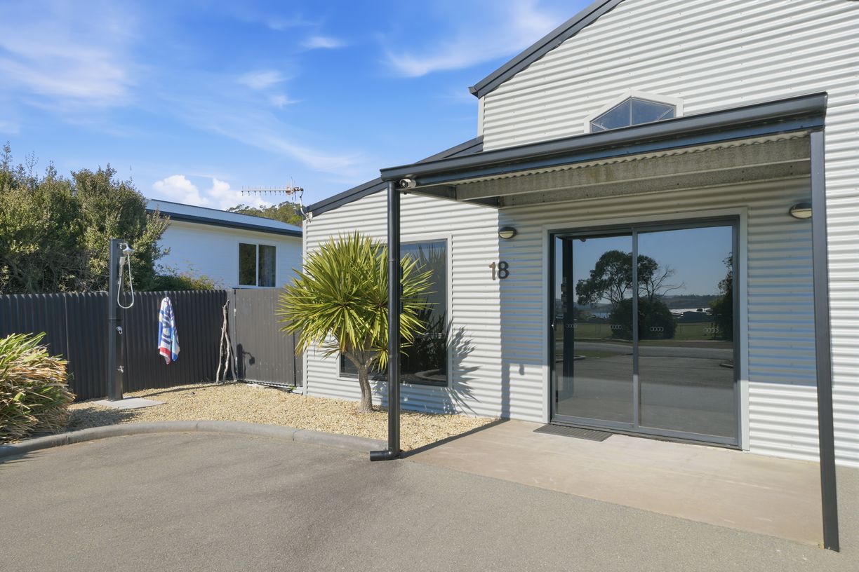 18 Rheban Road — photo 24 of 30