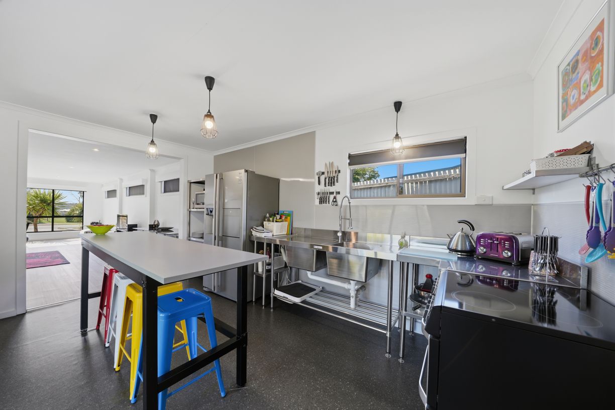 18 Rheban Road — photo 5 of 30