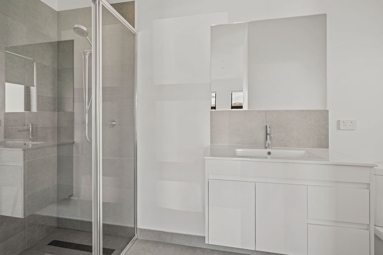 37 Friendship Drive — photo 13 of 26