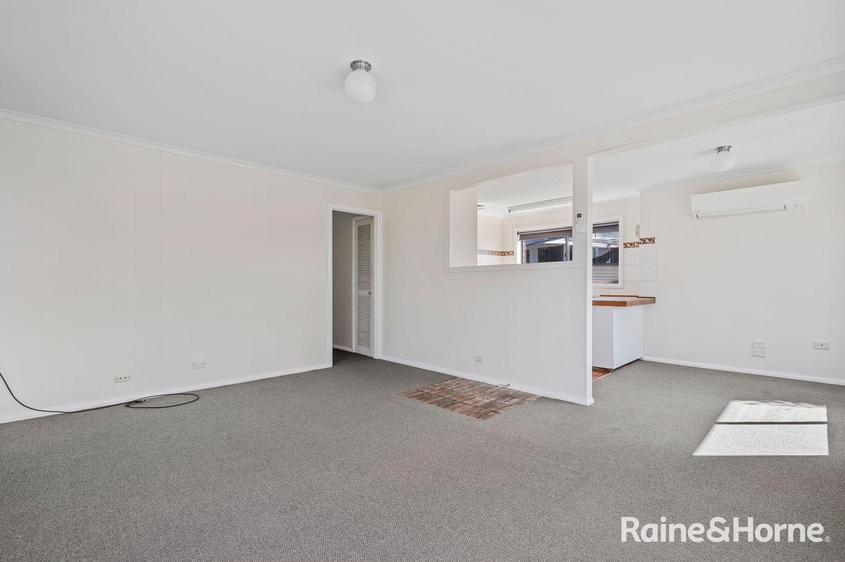 12 Falcon Street — photo 9 of 30