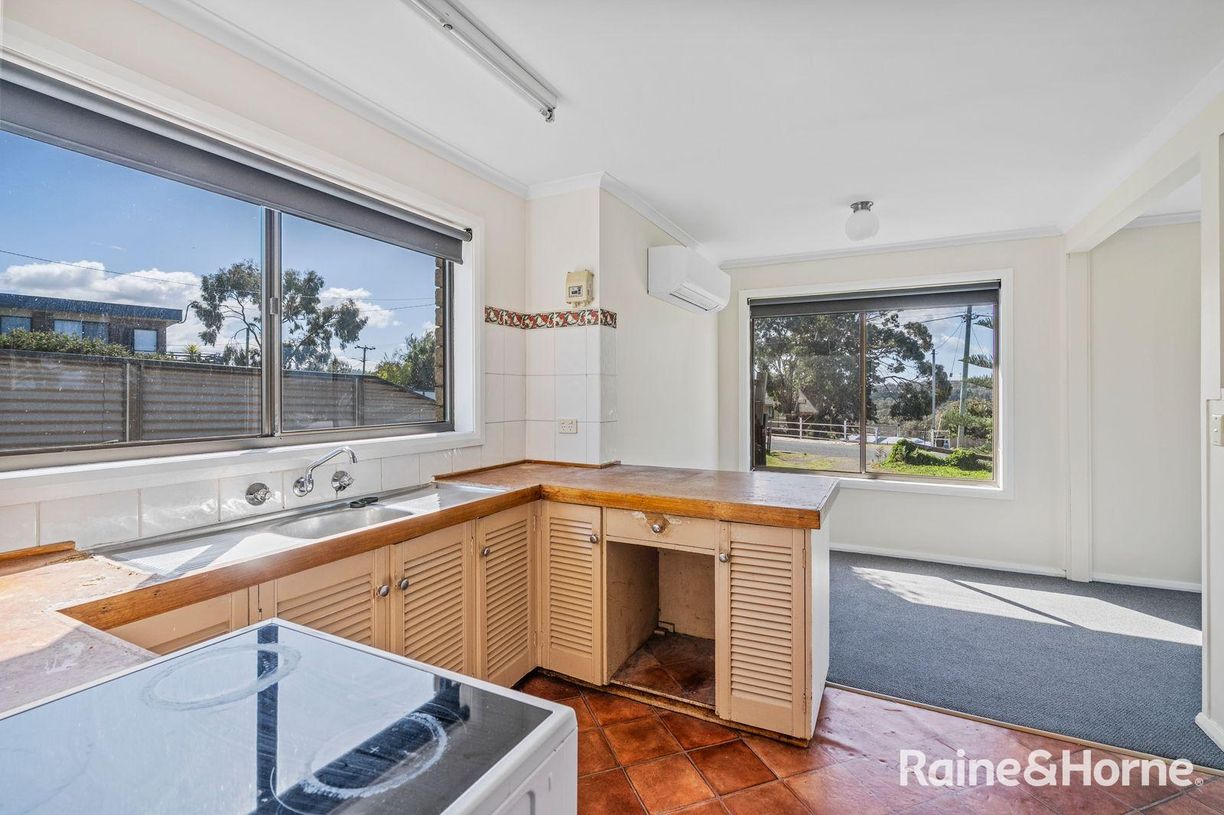 12 Falcon Street — photo 12 of 30