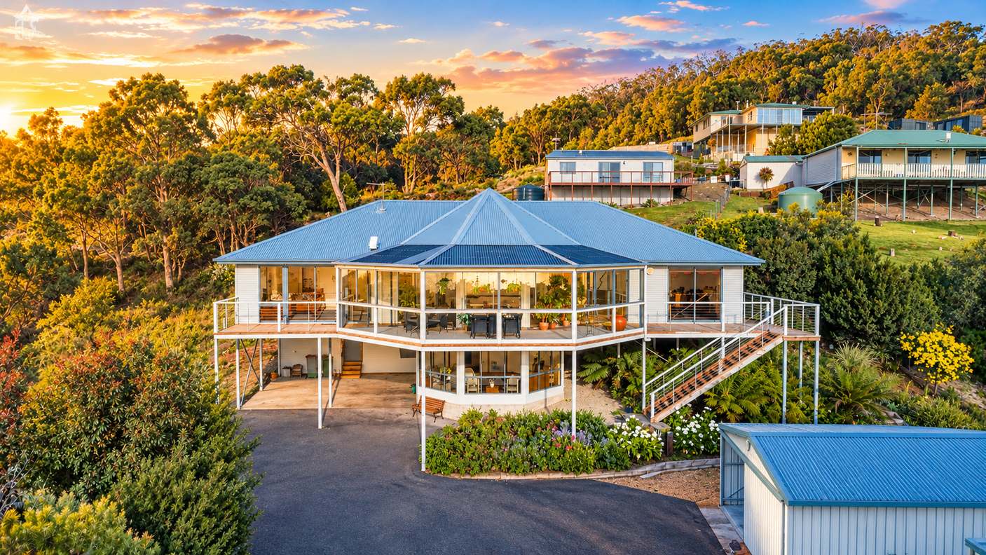 29 Lagoon Road — photo from Raine & Horne Sorell