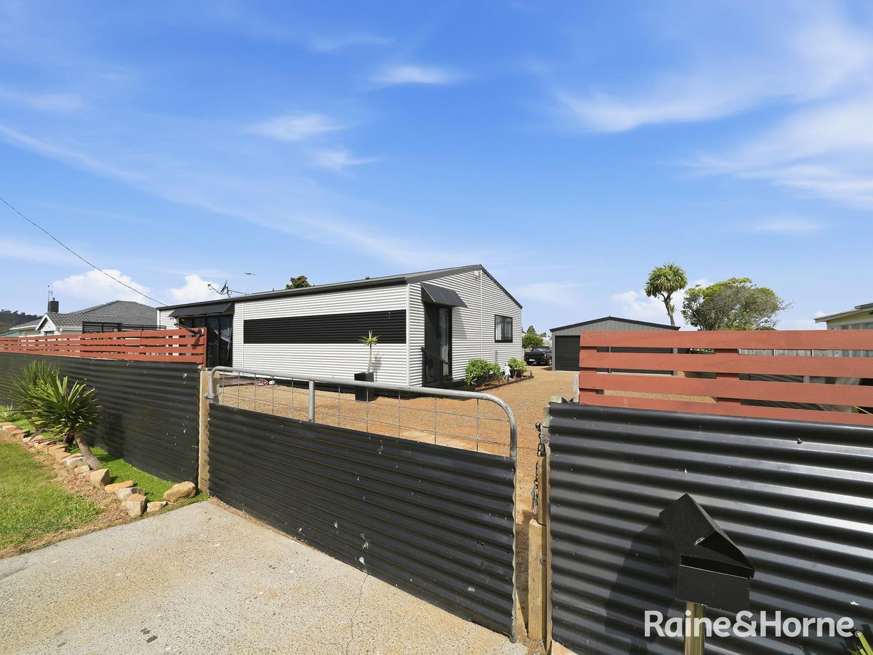 16 Victoria Street — photo 29 of 30
