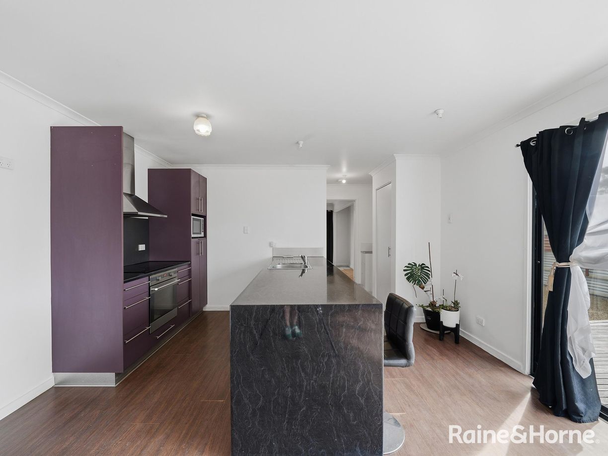 16 Victoria Street — photo 10 of 30